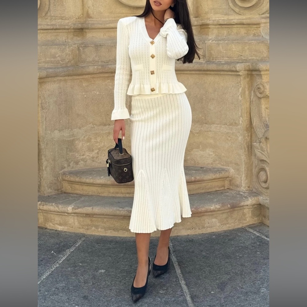 Micas Elegant White Knit Skirtams Sweater SET